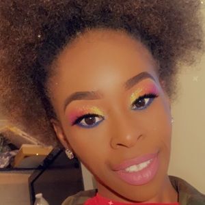 Meet your Posher, Joneka